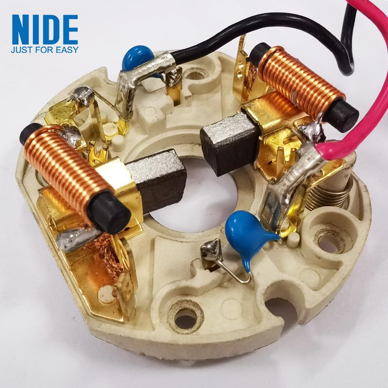 Как угольные щетки улучшают производительность и долговечность двигателя